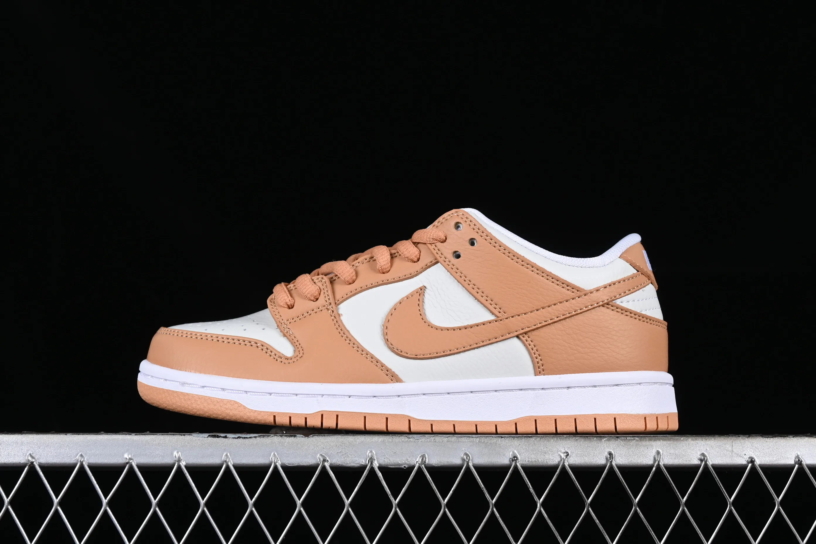 All categories Nk SB Dunk series Nk SB Dunk Low low-top sneakers Nk SB Dunk Low "Light Cognac" light brown SB low-top casual sneakers DM8998-200